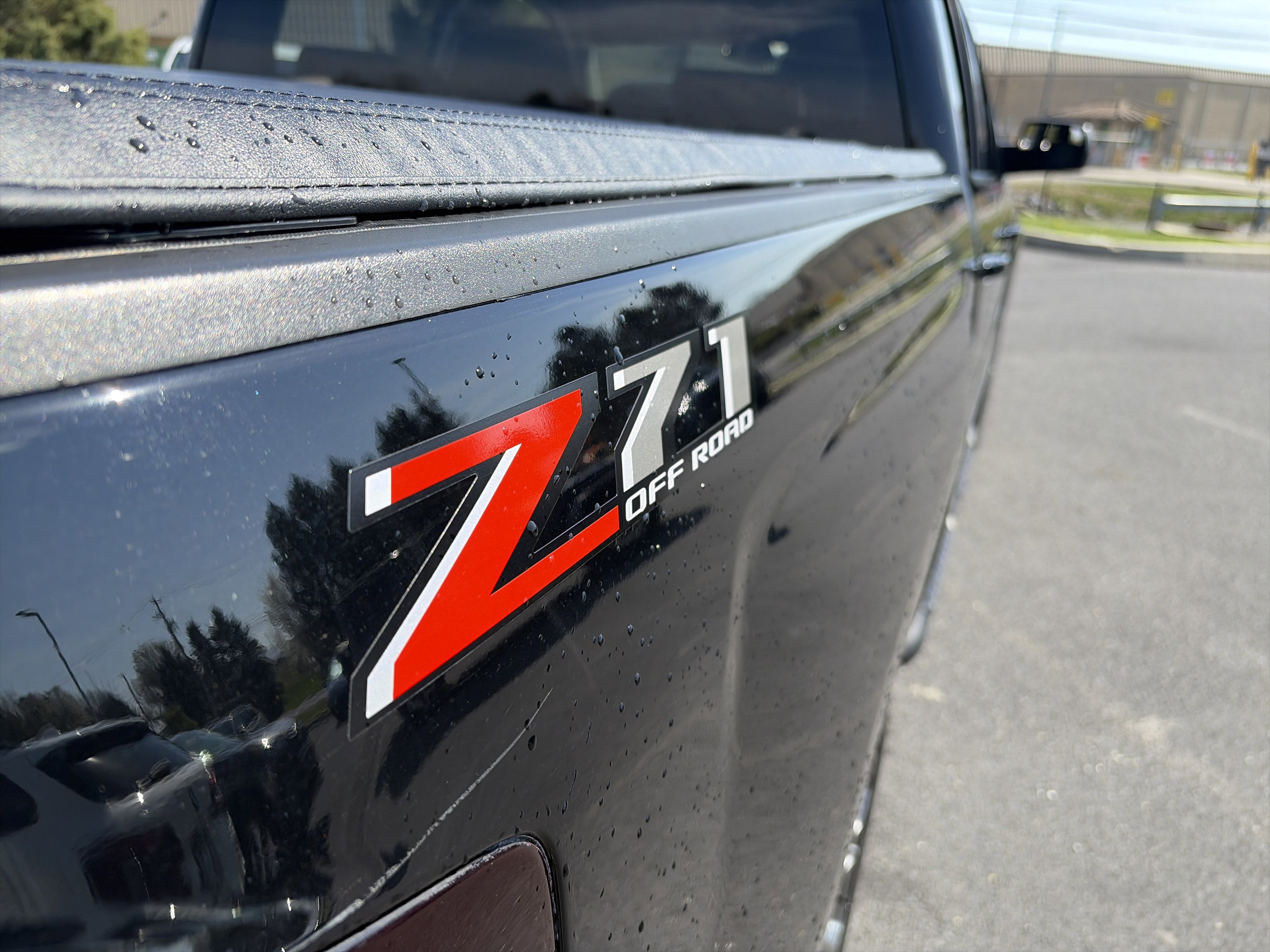 Used 2018 Chevrolet Silverado 1500 LT w/ All Star Edition image 8