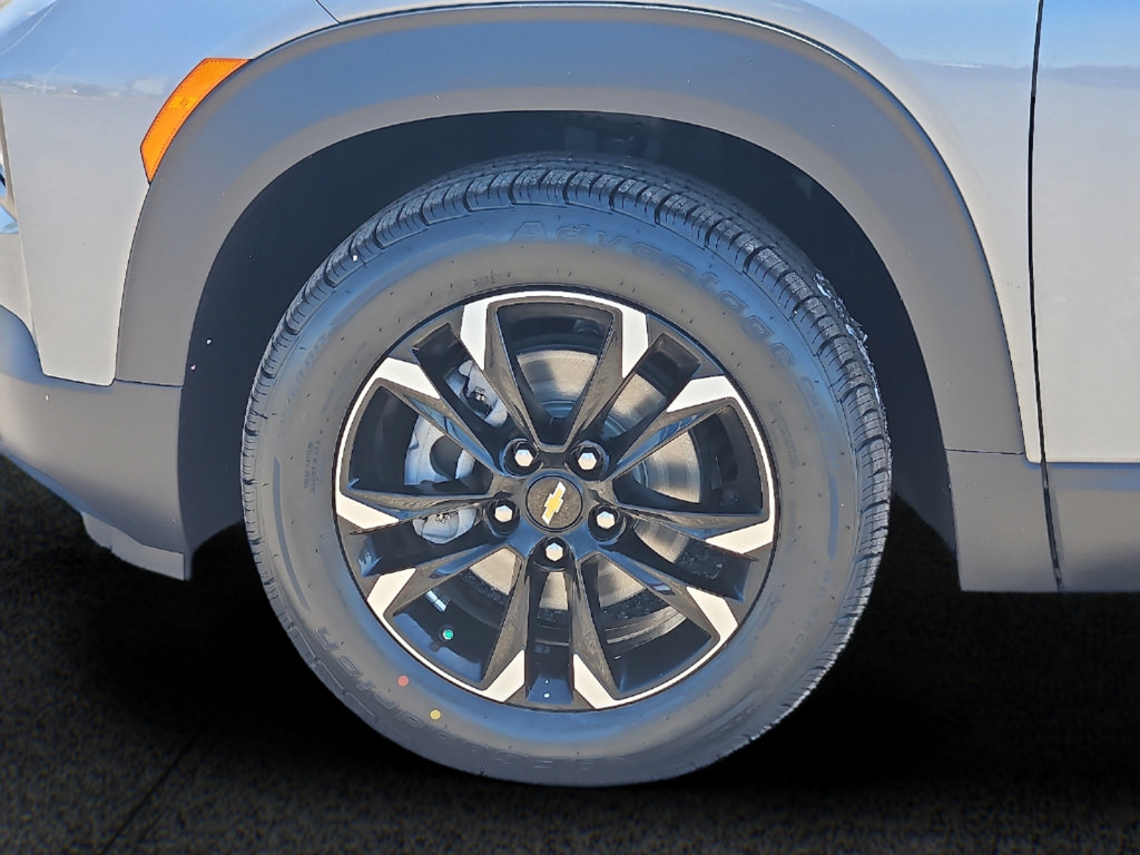 Used 2023 Chevrolet TrailBlazer LT FWD image 8