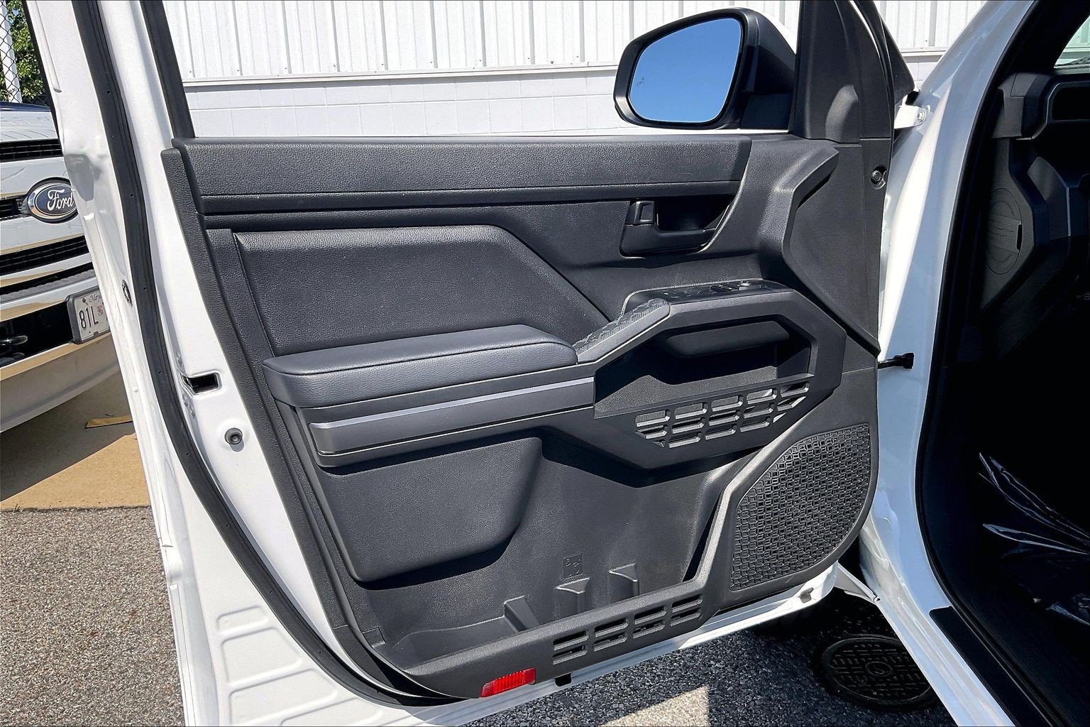Used 2025 Toyota Tacoma SR5 RWD image 27