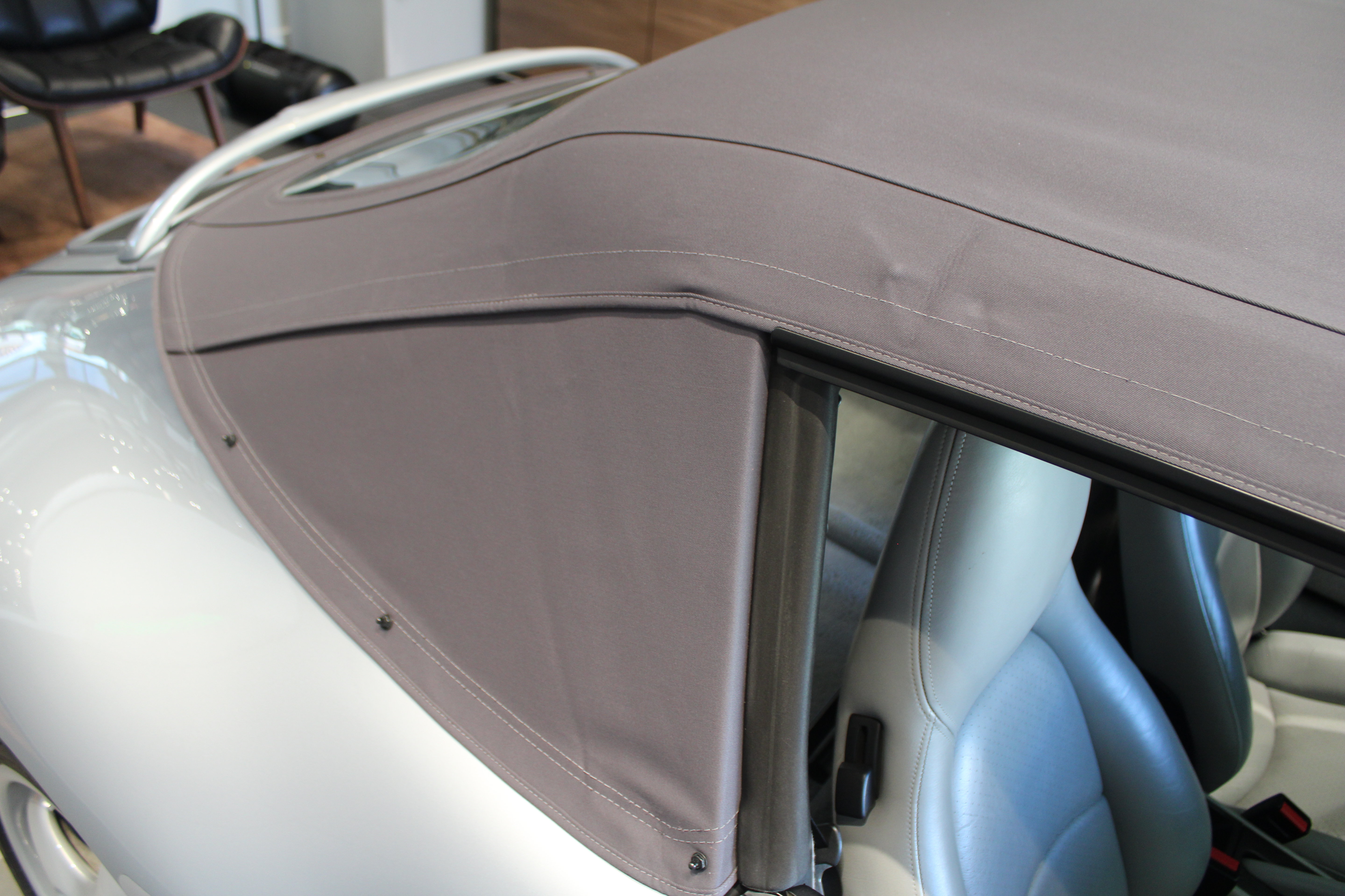 Used 1996 Porsche 911 Cabriolet image 76