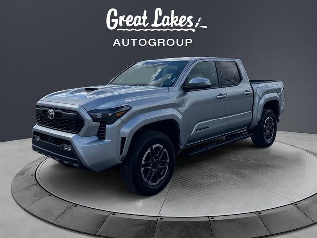 Certified 2025 Toyota Tacoma TRD Sport AWD/4WD image 1