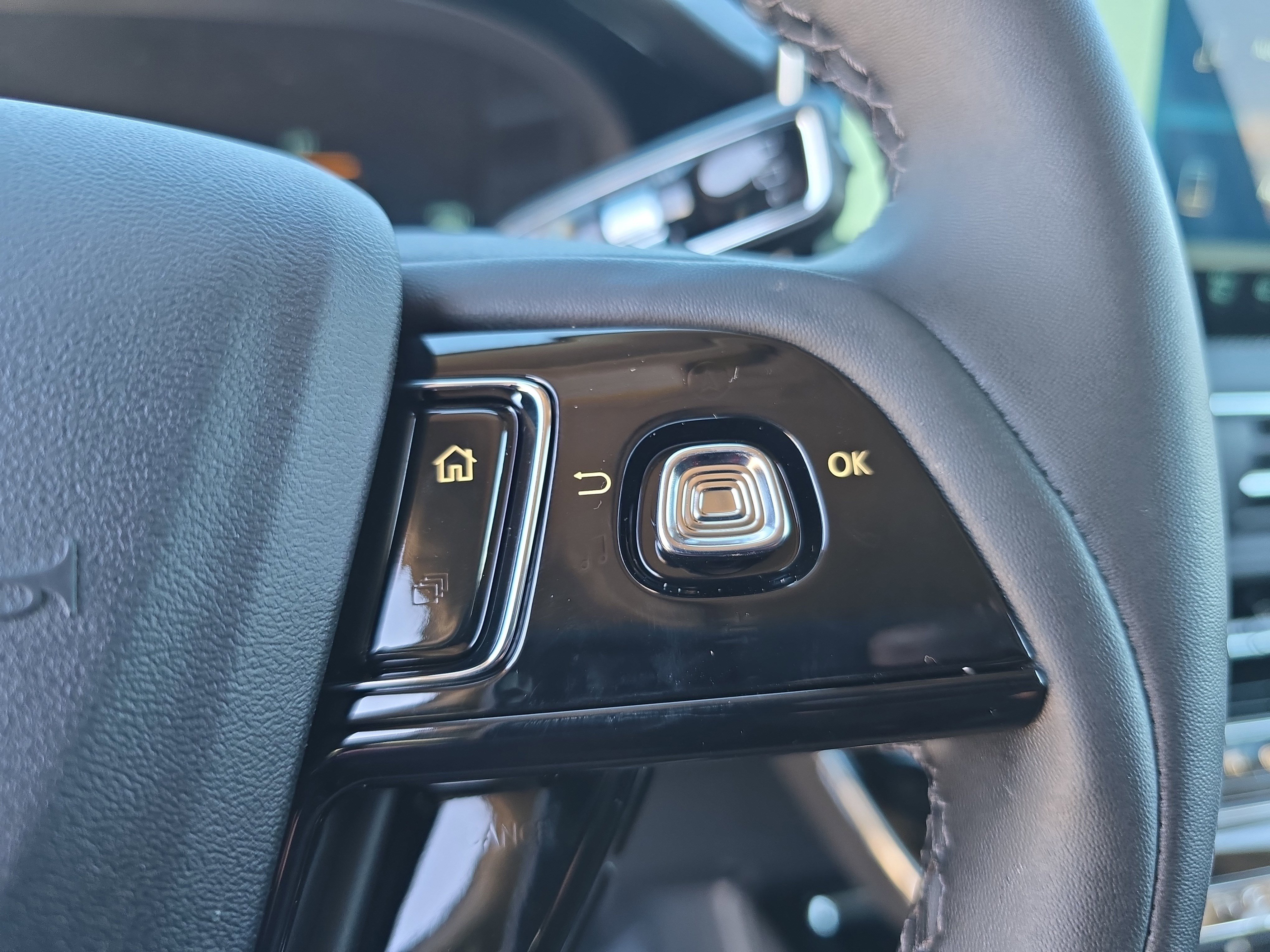 New 2026 Lincoln Corsair Premiere image 17