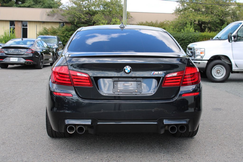 Used 2013 BMW M5 RWD image 6