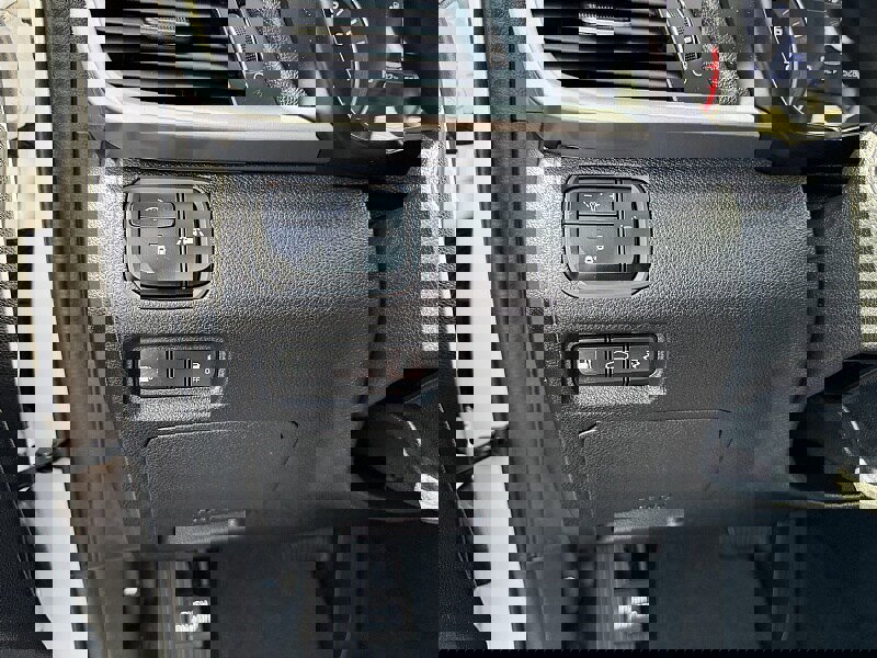 Used 2019 Kia Optima S image 18