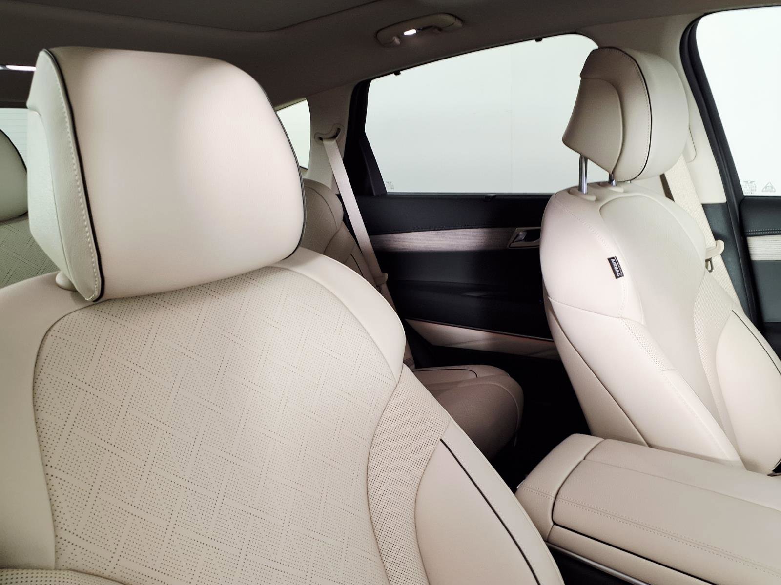 Certified 2026 Genesis GV80 2.5T Advanced image 10