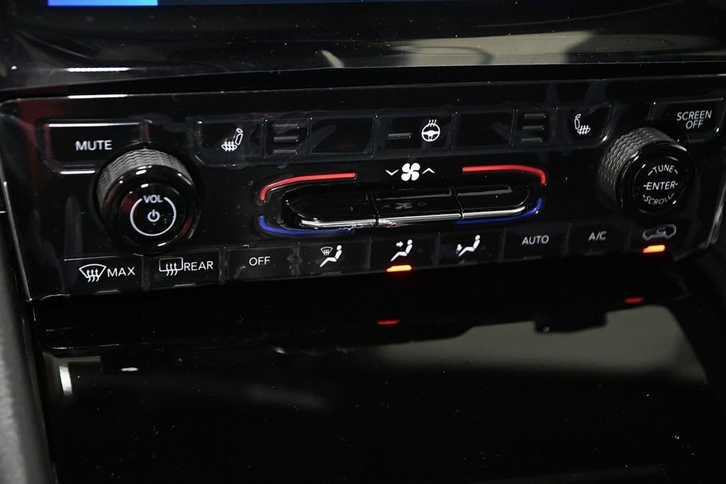 New 2025 Jeep Grand Cherokee L Limited w/ Black Appearance Package image 17