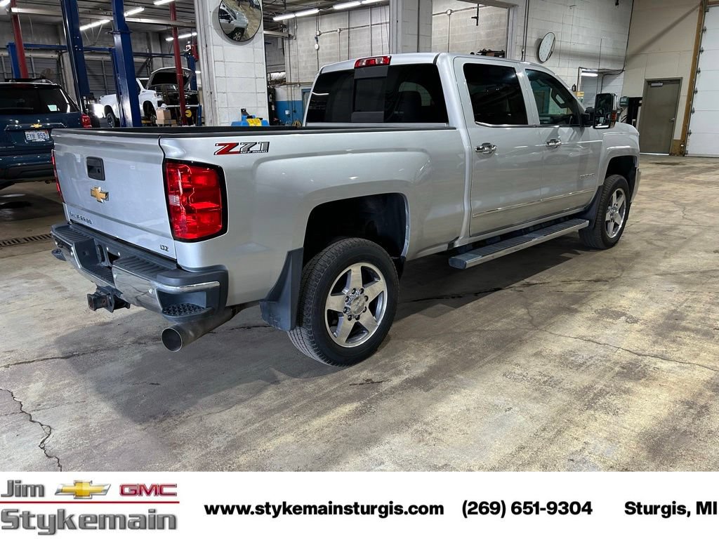 Used 2019 Chevrolet Silverado 2500 LTZ w/ LTZ Plus Package AWD/4WD image 12