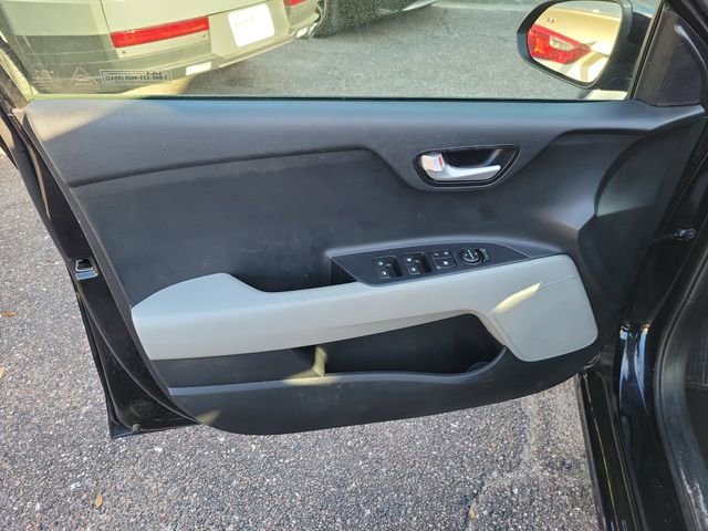 Used 2023 Kia Rio S image 9