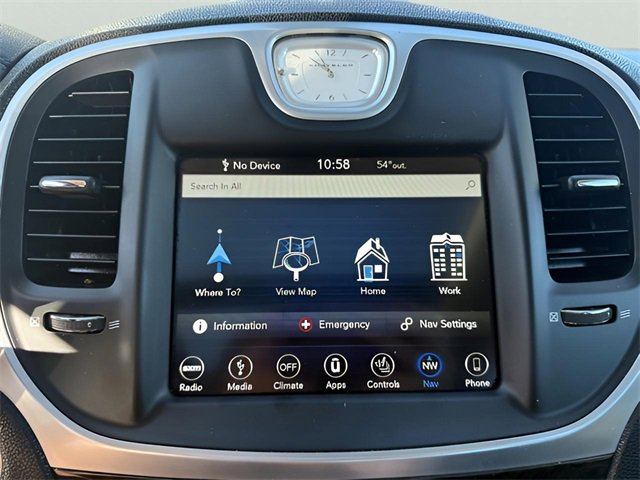 Used 2019 Chrysler 300 Limited image 24