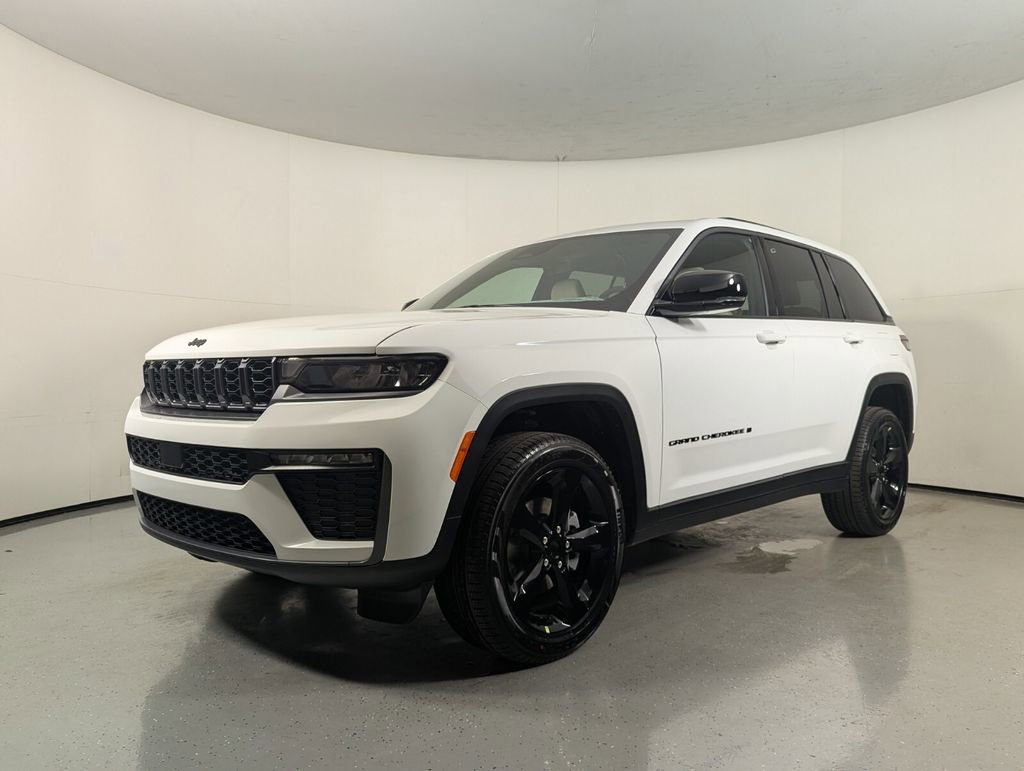 New 2026 Jeep Grand Cherokee Limited w/ Limited Altitude Package RWD image 3
