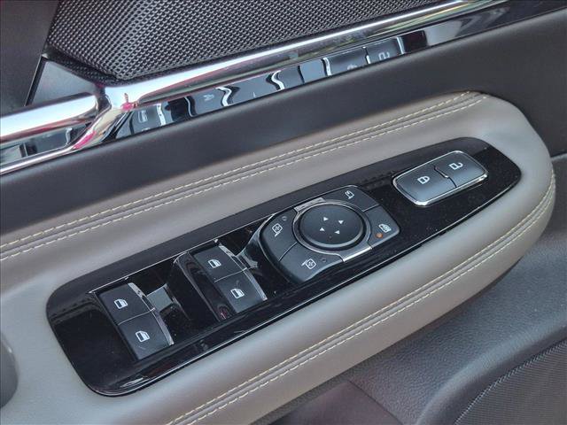 Used 2025 Lincoln Corsair Grand Touring w/ Equipment Group 302A AWD/4WD image 13