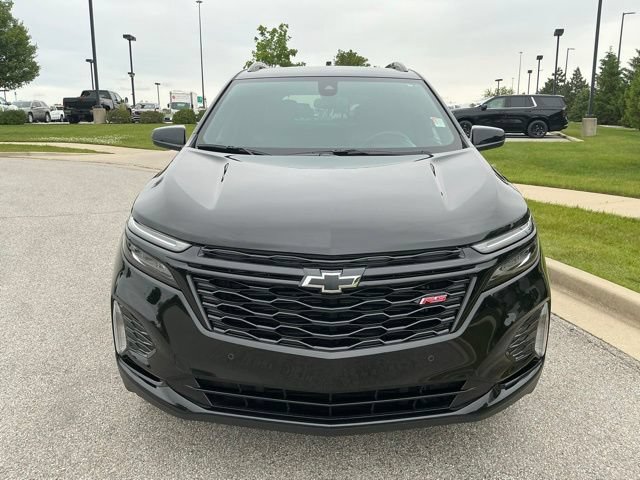 Used 2024 Chevrolet Equinox RS w/ LPO, Floor Liner Package AWD/4WD image 9