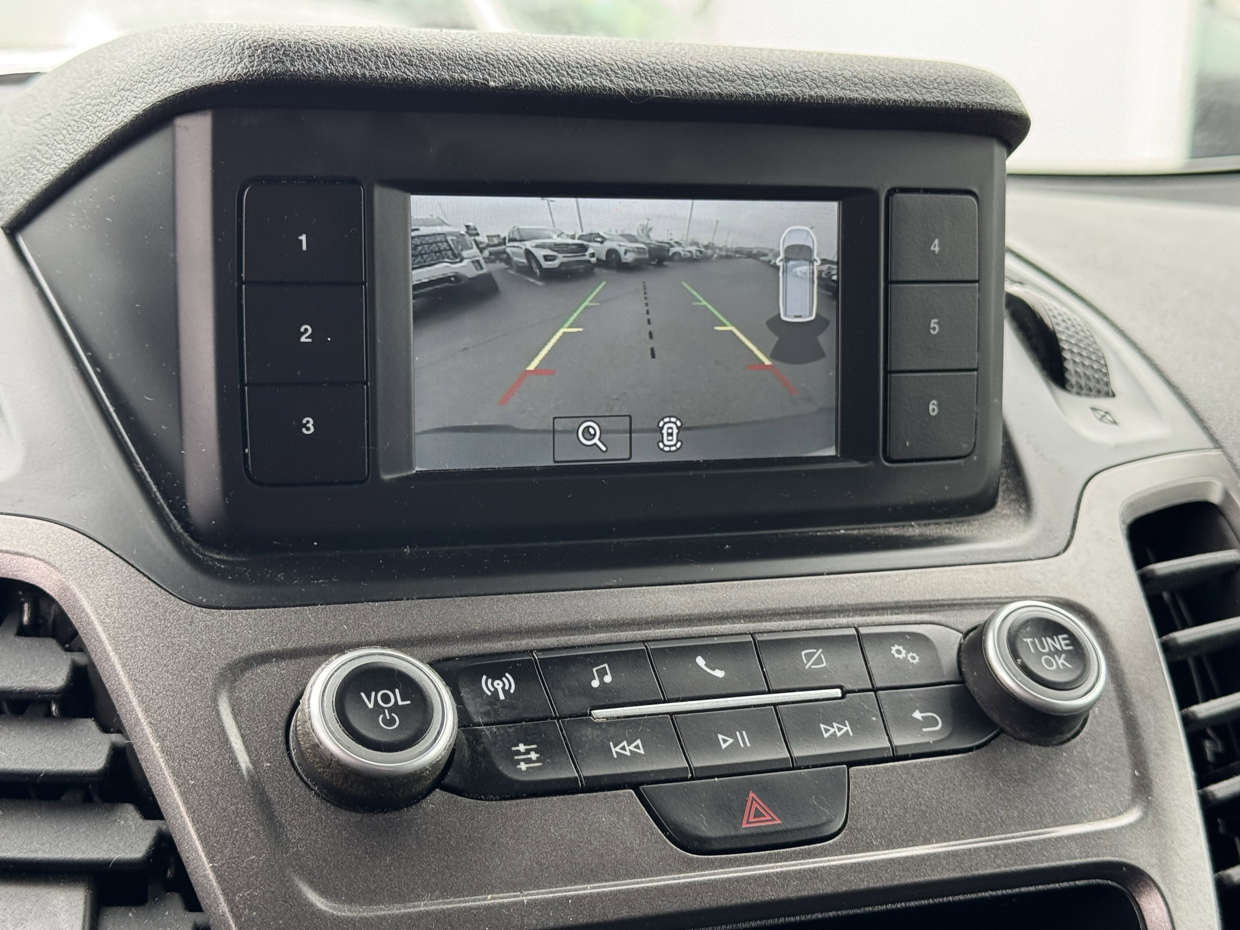 Used 2020 Ford Transit Connect XL image 8