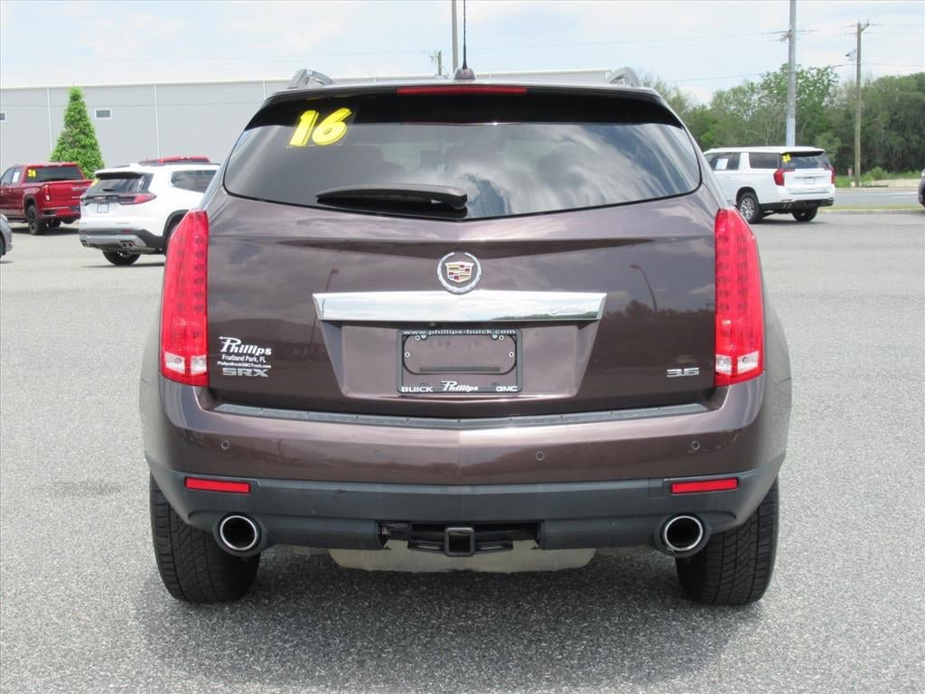 Used 2016 Cadillac SRX Luxury w/ Driver Awareness Package FWD image 6