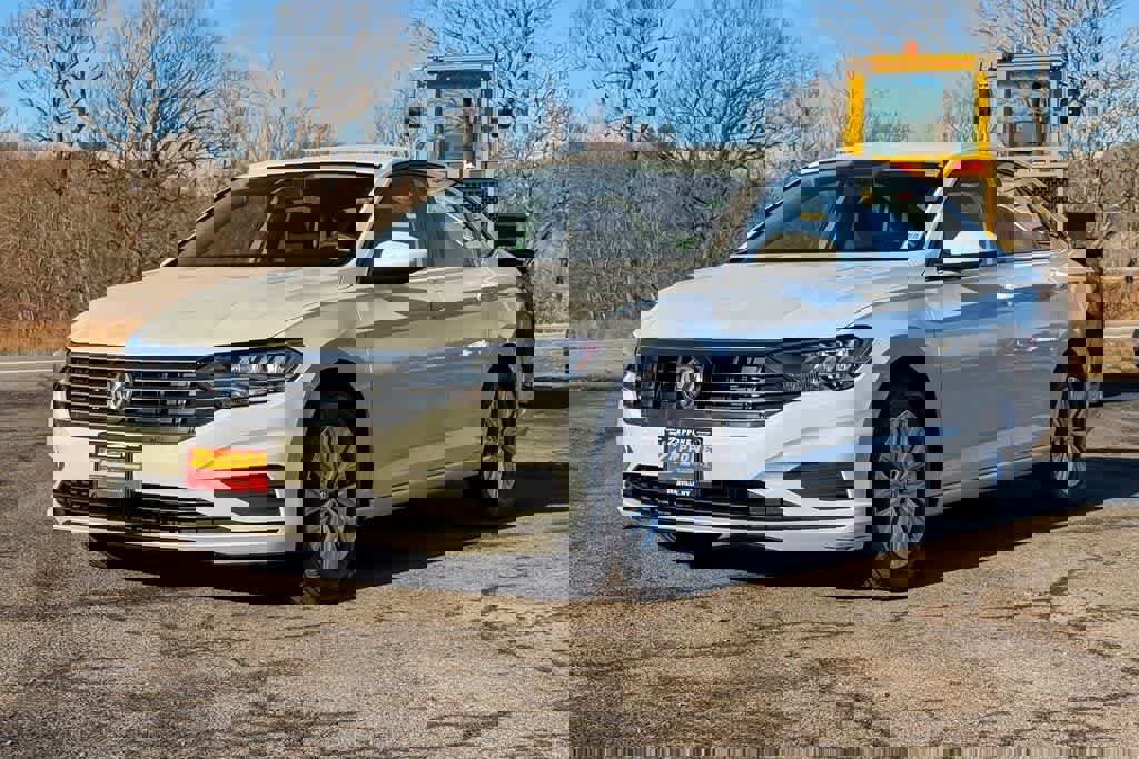 Used 2019 Volkswagen Jetta S w/ Driver Assistance Package image 6