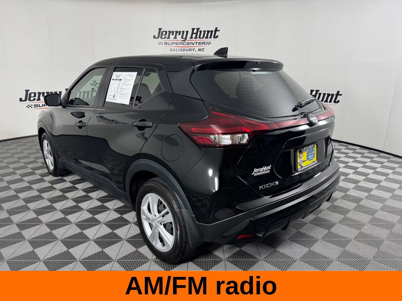 Used 2024 Nissan Kicks S FWD image 10