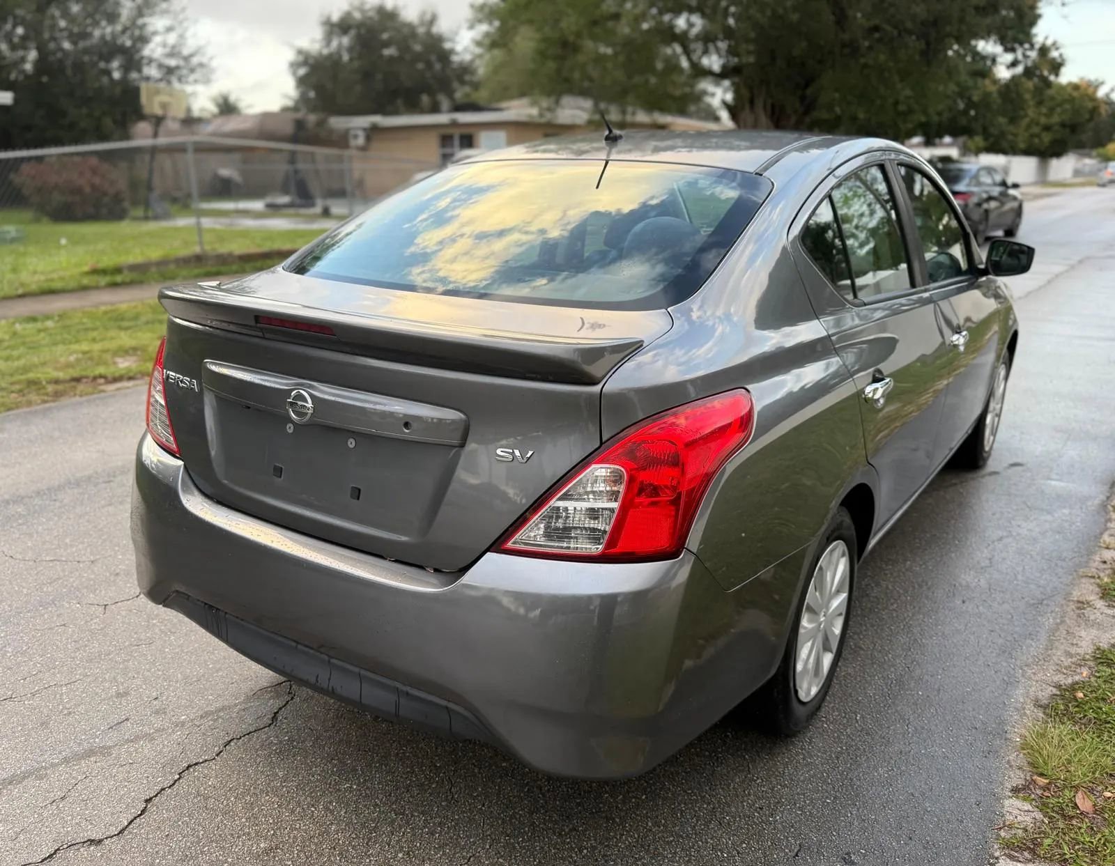 Used 2019 Nissan Versa SV image 7