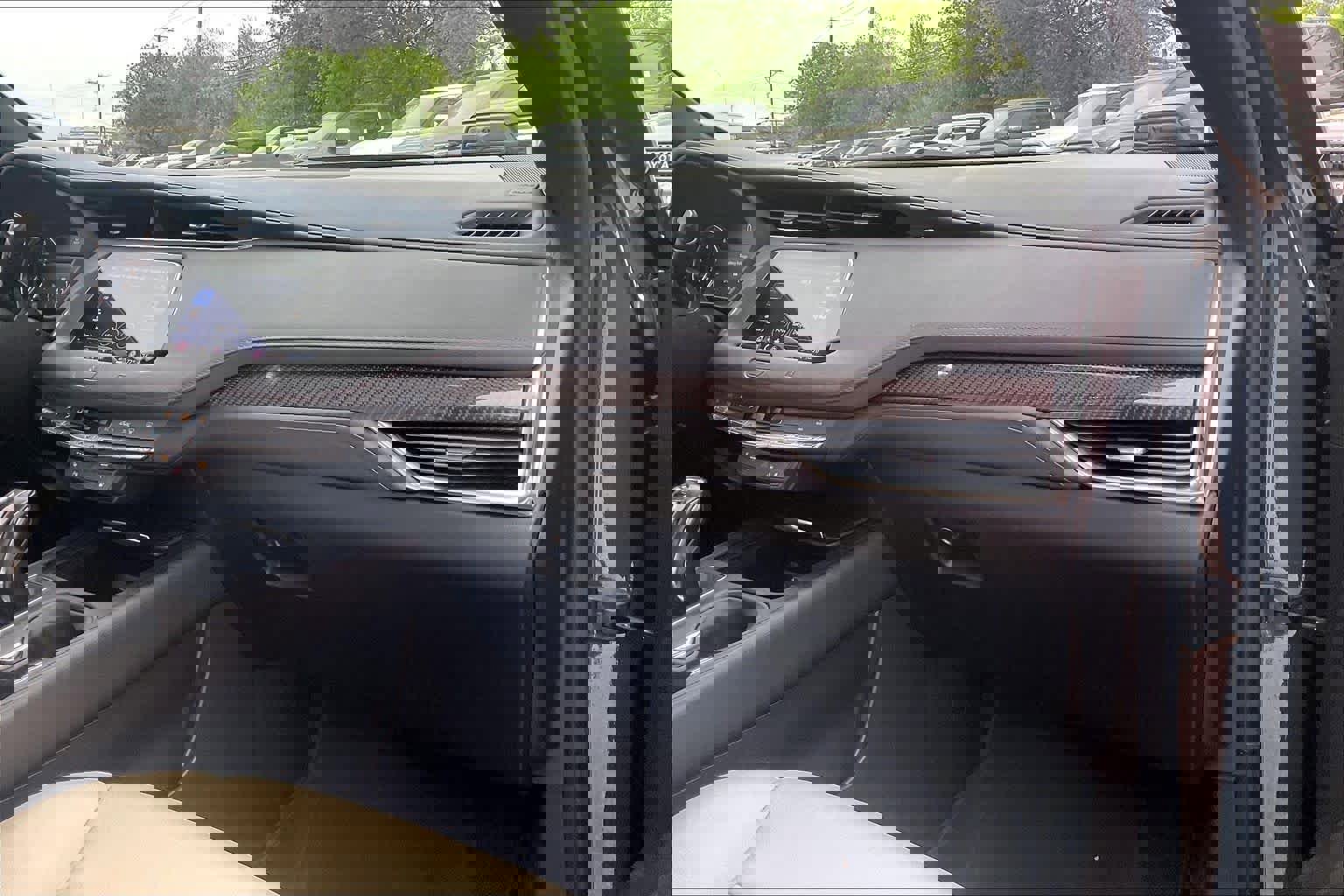 Used 2019 Cadillac XT4 Sport w/ Cold Weather Package image 18