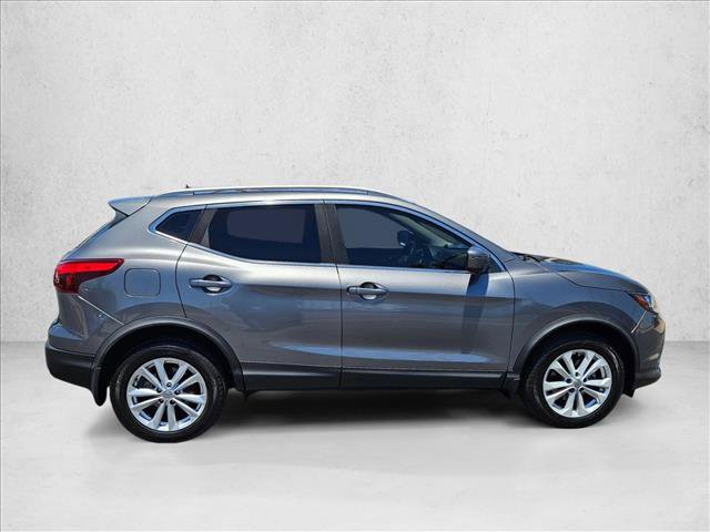 Used 2017 Nissan Rogue Sport SV w/ SV Premium Package AWD/4WD image 4