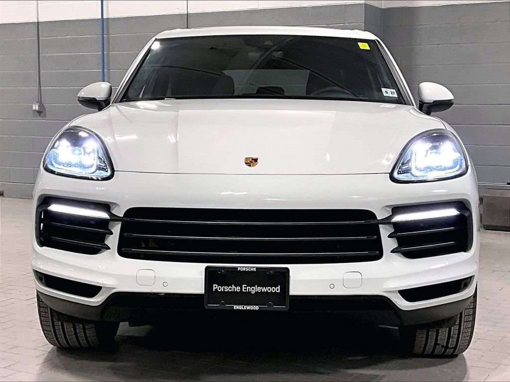 Certified 2023 Porsche Cayenne Platinum Edition image 8
