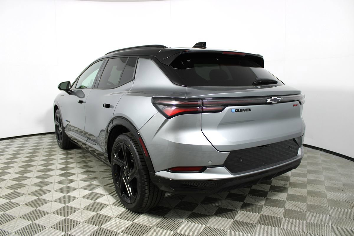 Used 2024 Chevrolet Equinox EV RS FWD image 38
