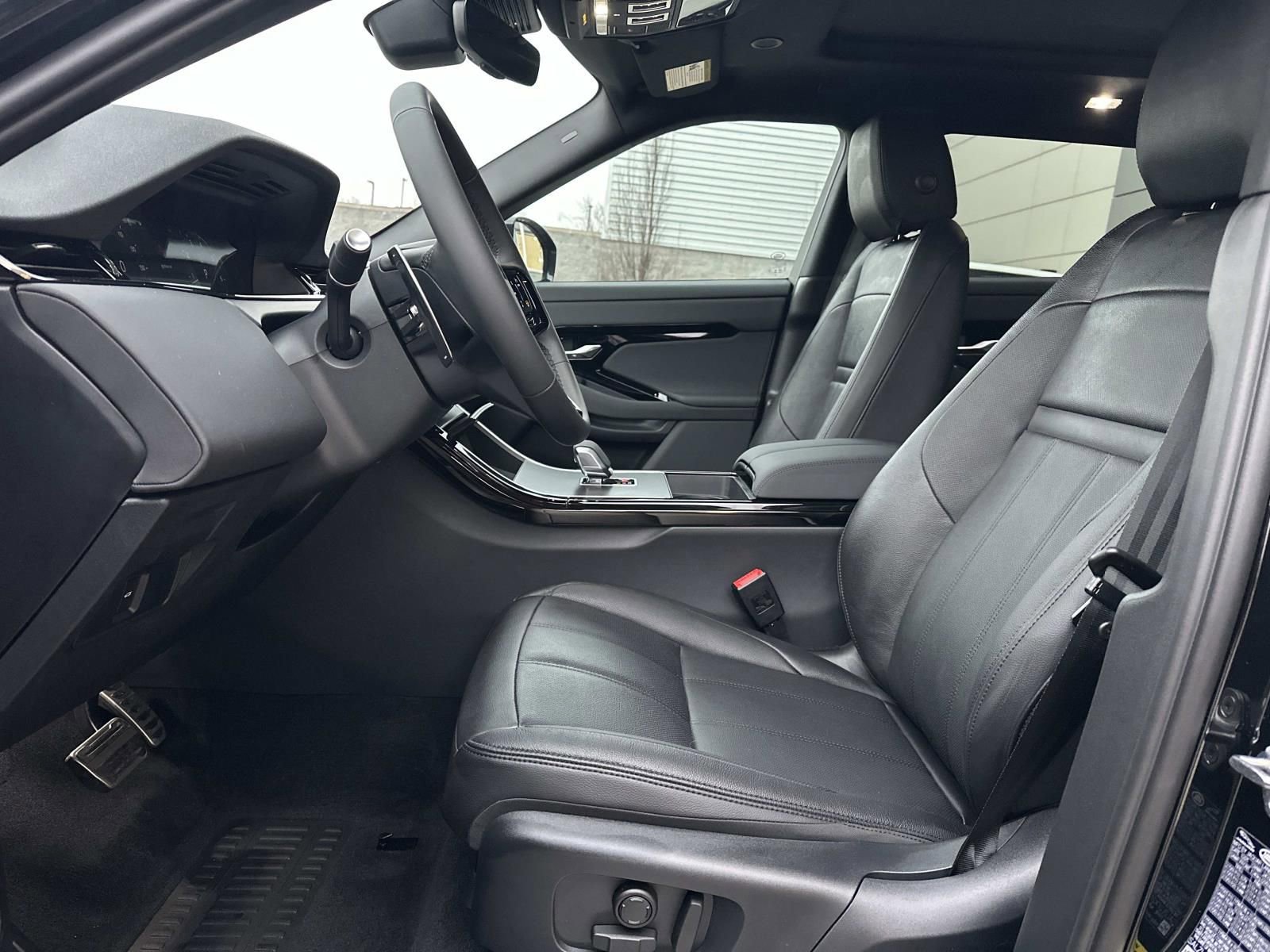 New 2026 Land Rover Range Rover Evoque Dynamic SE image 12