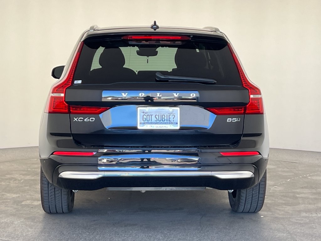 Used 2023 Volvo XC60 B5 Plus AWD/4WD image 5