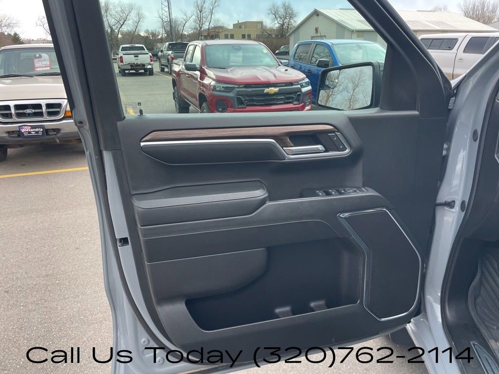 Certified 2024 Chevrolet Silverado 1500 RST AWD/4WD image 17