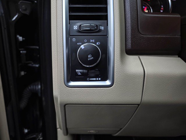 Used 2017 RAM 3500 Big Horn AWD/4WD image 32