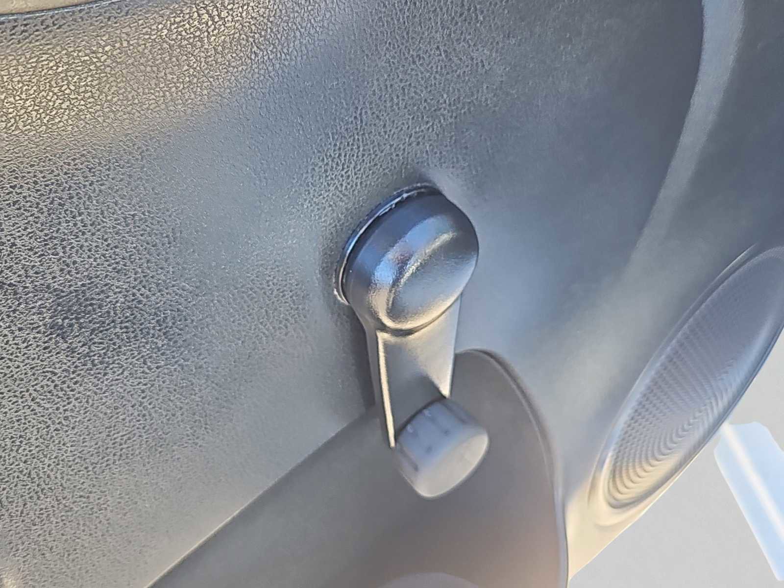 Used 2017 Nissan Versa S Plus image 19