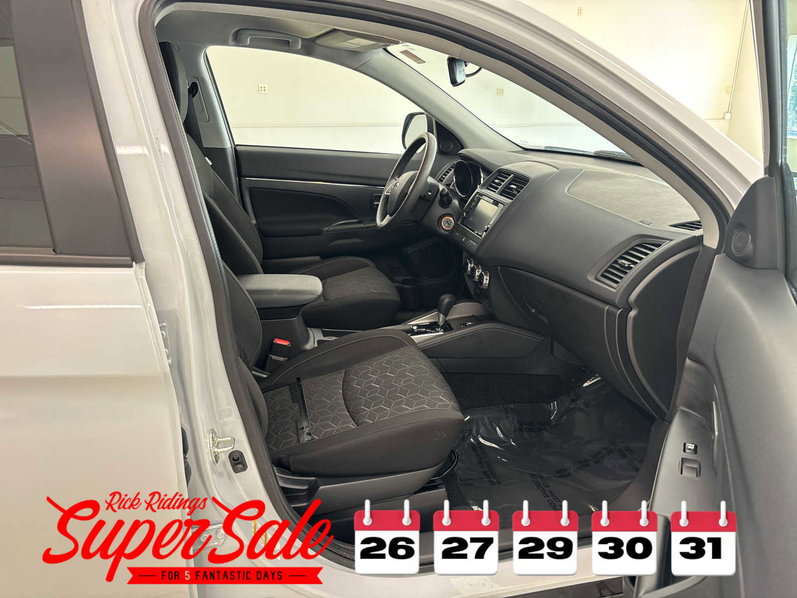 Used 2024 Mitsubishi Outlander Sport LE image 16