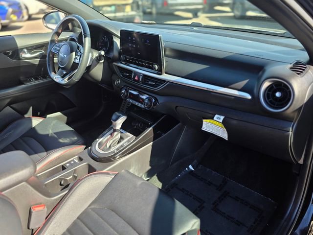 Used 2023 Kia Forte GT w/ GT2 Package image 9