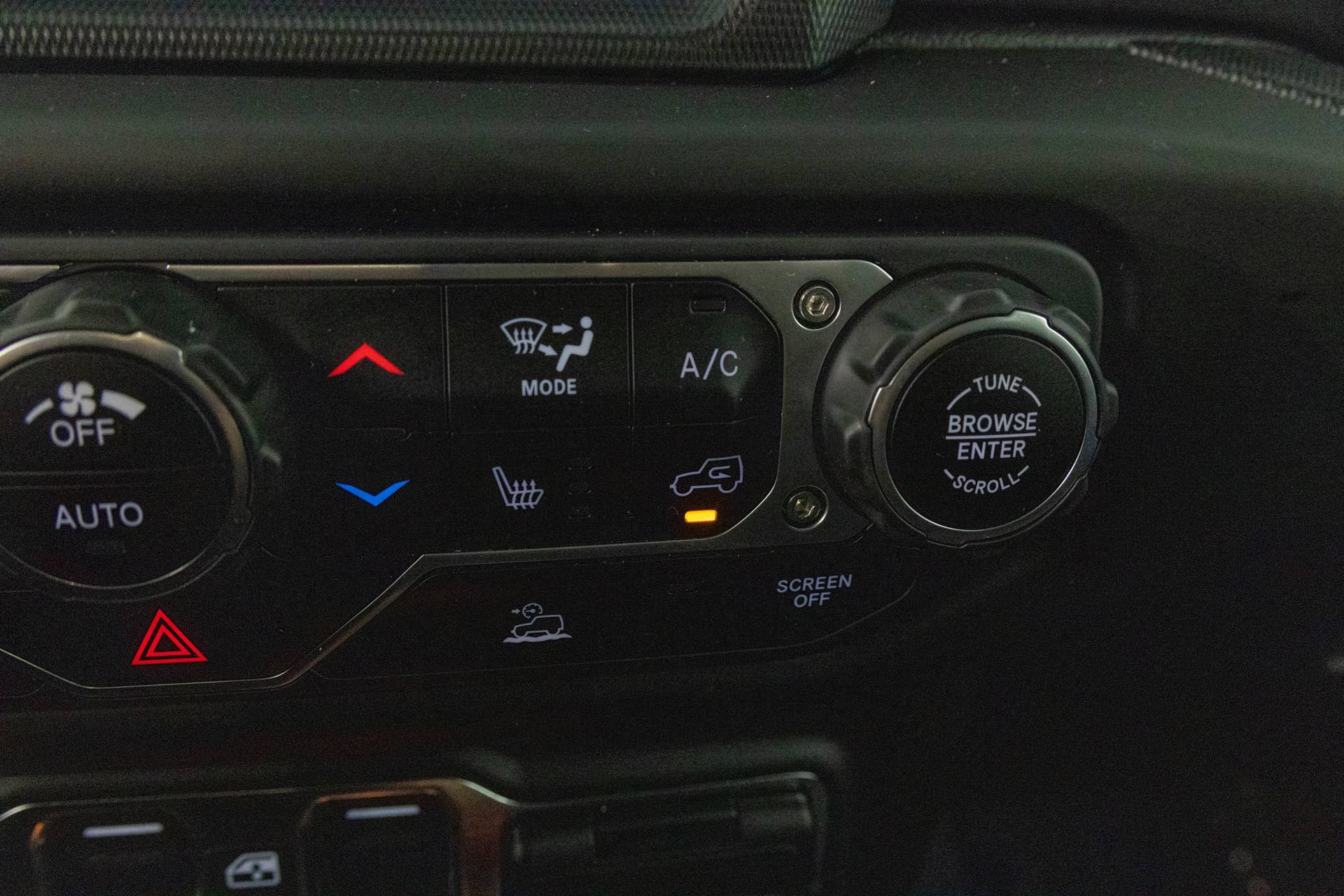 Used 2023 Jeep Gladiator Mojave w/ LED Lighting Group AWD/4WD image 14