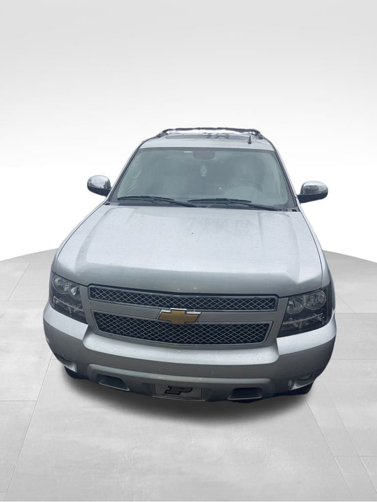 Used 2010 Chevrolet Tahoe LTZ image 2