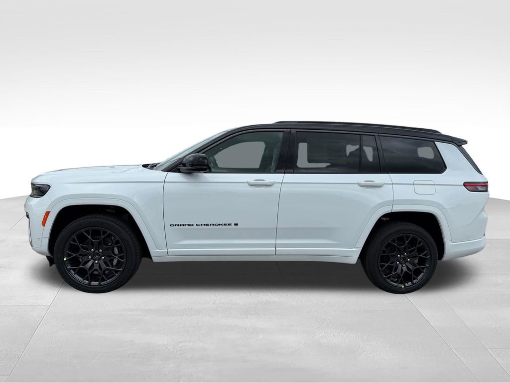 New 2026 Jeep Grand Cherokee L Summit w/ Obsidian Package AWD/4WD image 3