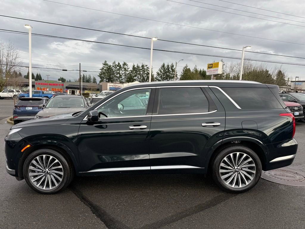 Used 2025 Hyundai Palisade Calligraphy AWD/4WD image 2