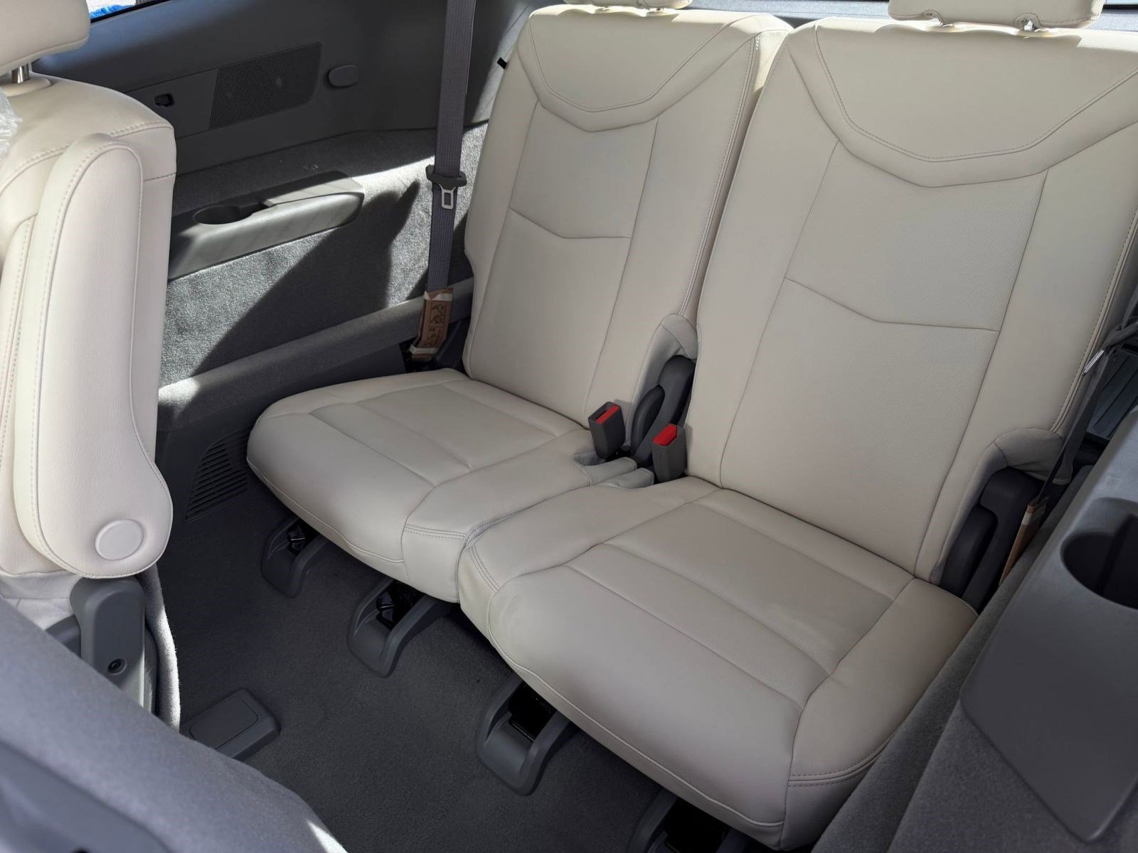 New 2025 Cadillac XT6 Premium Luxury w/ LPO, Floor Liner Package image 33