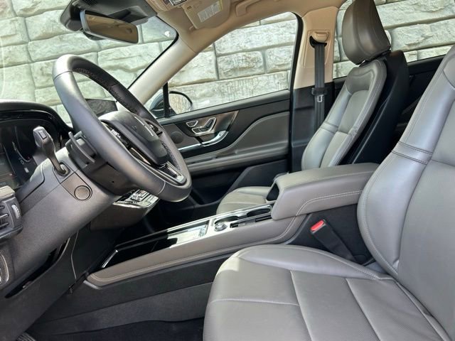 Used 2024 Lincoln Corsair AWD w/ Equipment Group 101A image 8