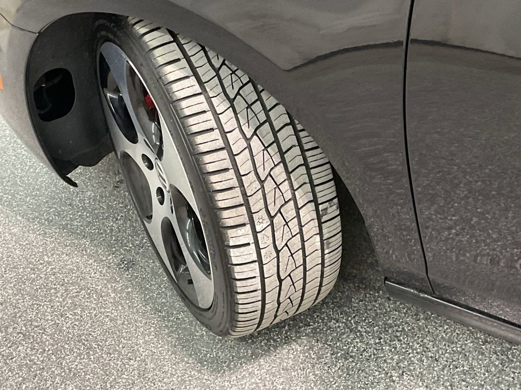 Used 2011 Volkswagen GTI Autobahn FWD image 30