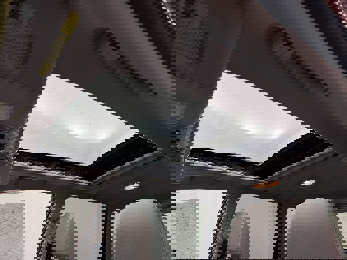 Used 2017 Subaru Forester 2.5i Limited w/ Popular Package #2 image 9