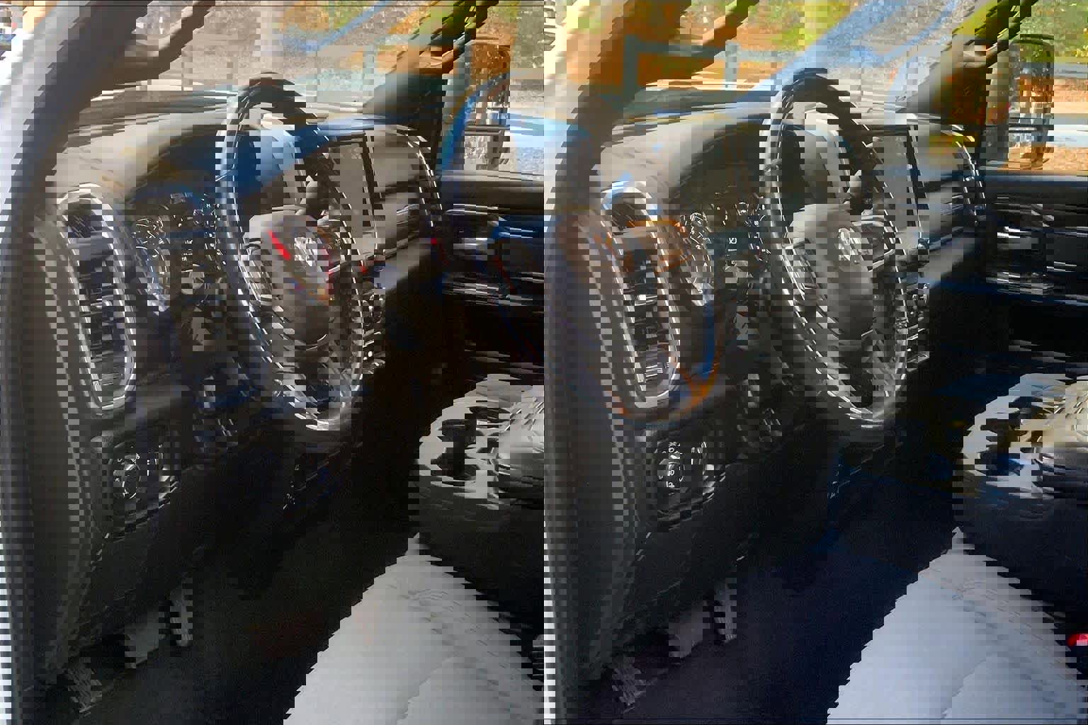 Used 2024 RAM 3500 Big Horn image 17