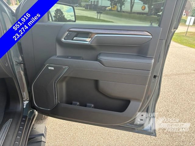 Used 2025 Chevrolet Silverado 1500 LT Trail Boss w/ Convenience Package II AWD/4WD image 28