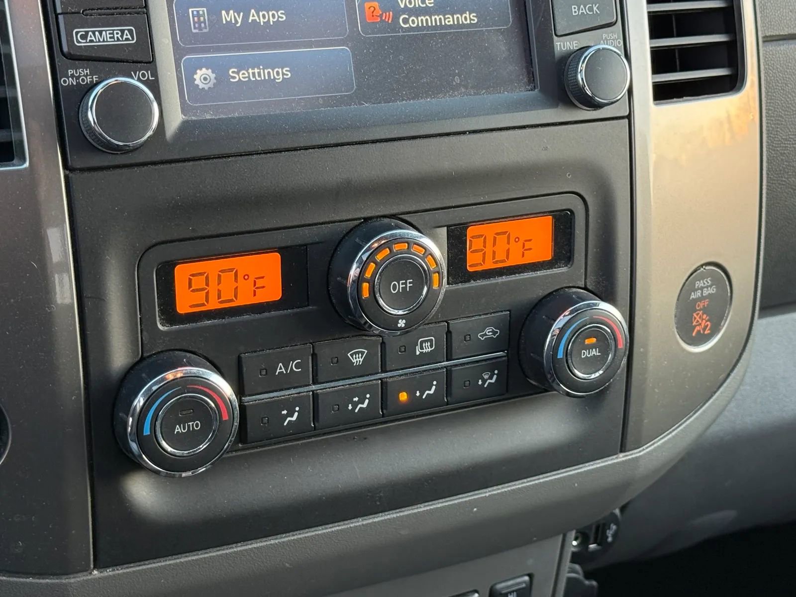 Used 2019 Nissan Frontier SL image 26