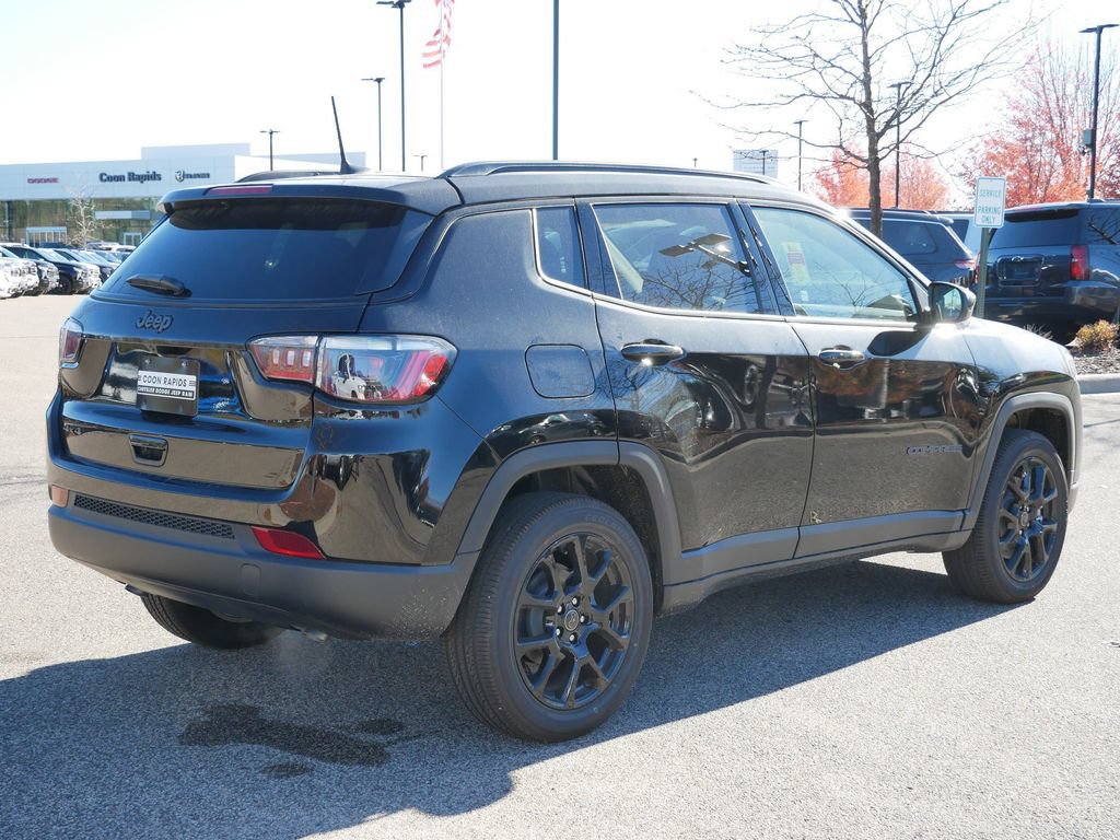 New 2026 Jeep Compass Latitude AWD/4WD image 10