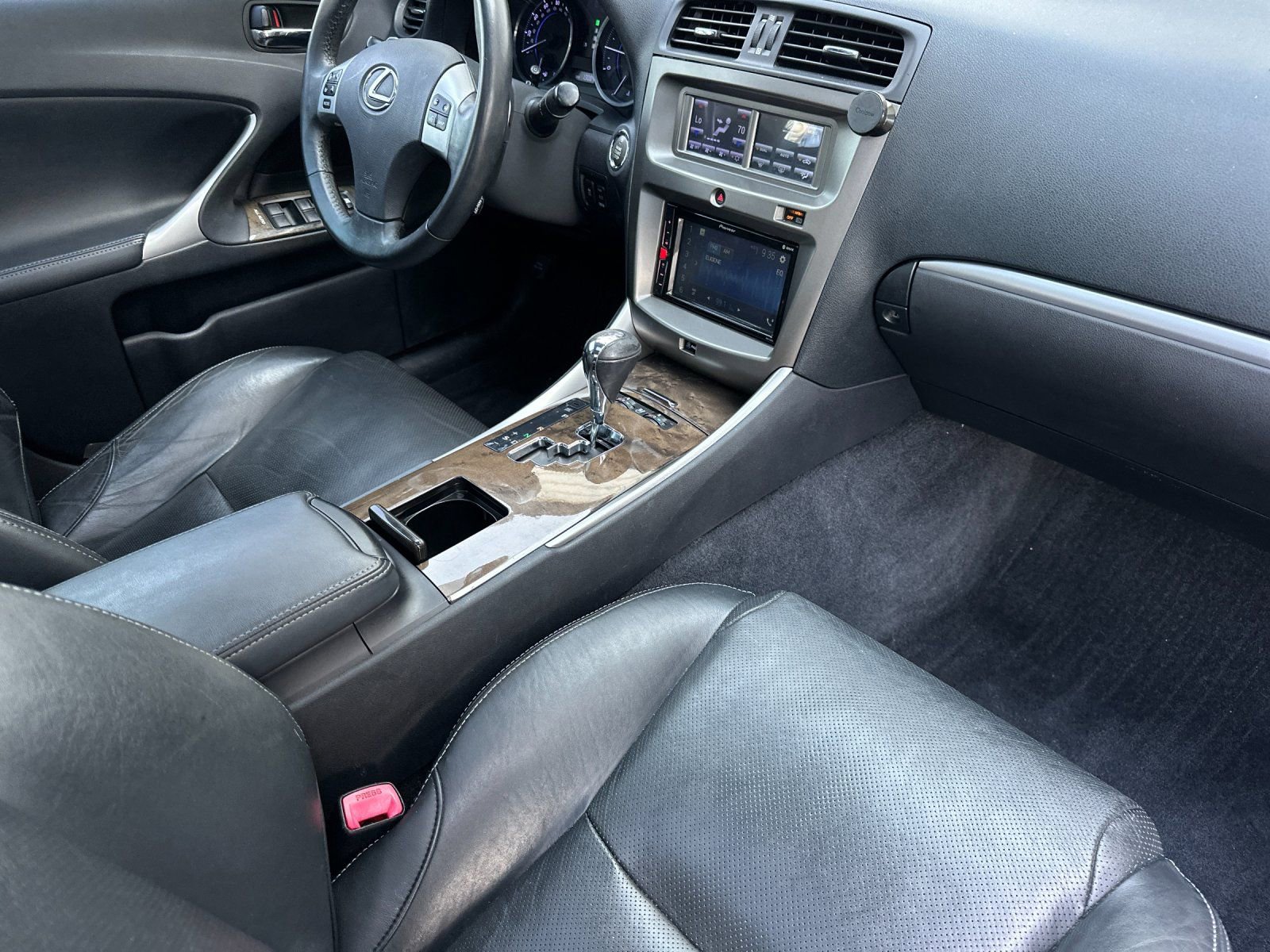 Used 2011 Lexus IS 250 w/ Premium Pkg Value Edition RWD image 16