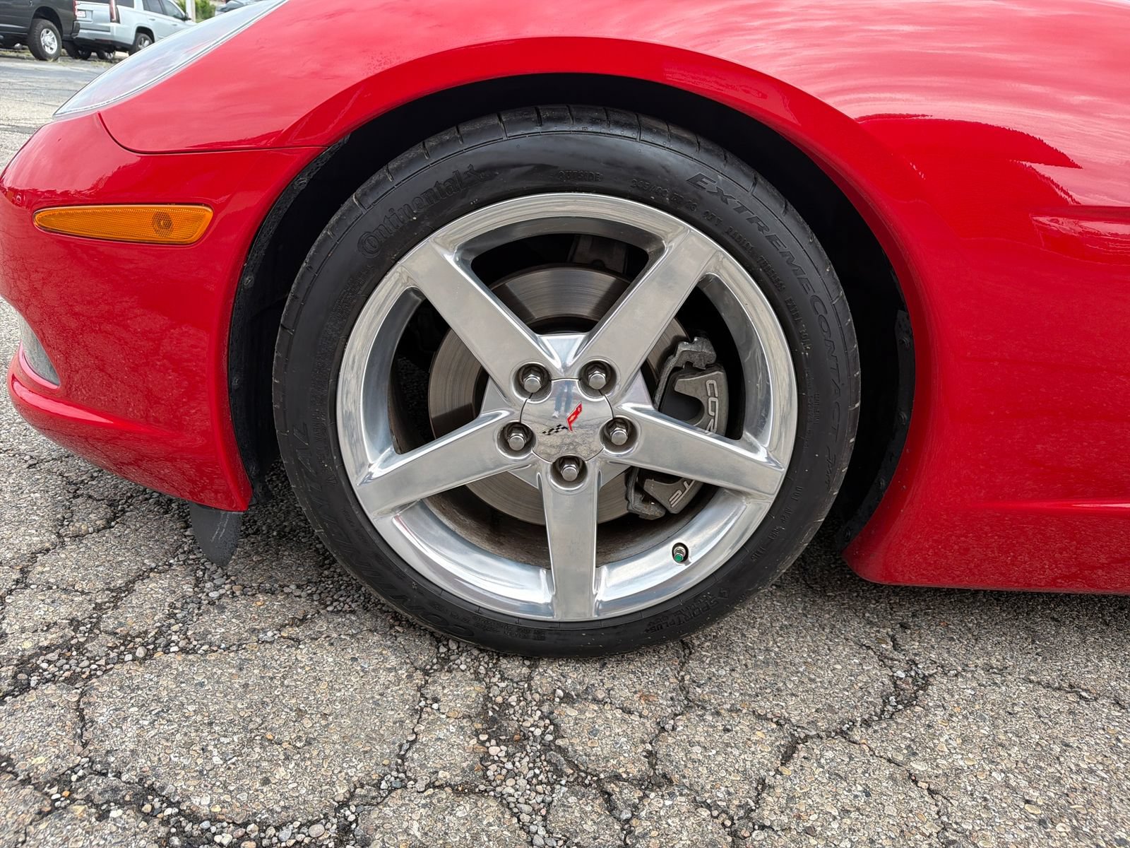 Used 2005 Chevrolet Corvette Convertible w/ Preferred Equipment Group RWD image 30