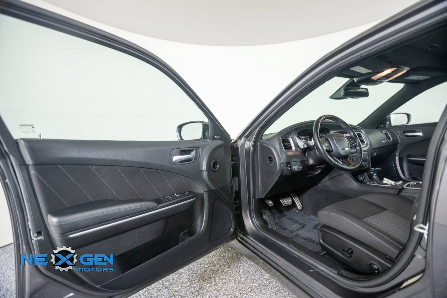 Used 2023 Dodge Charger GT w/ Blacktop Special Edition AWD/4WD image 9