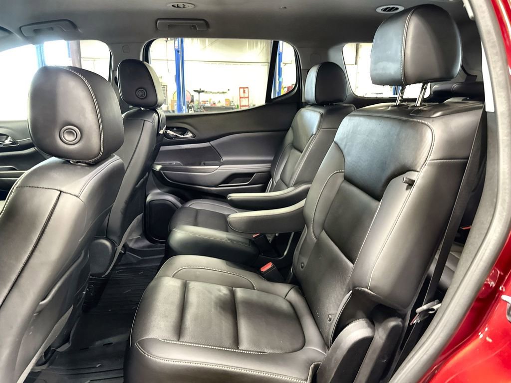 Used 2023 GMC Acadia SLT w/ Preferred Package image 25