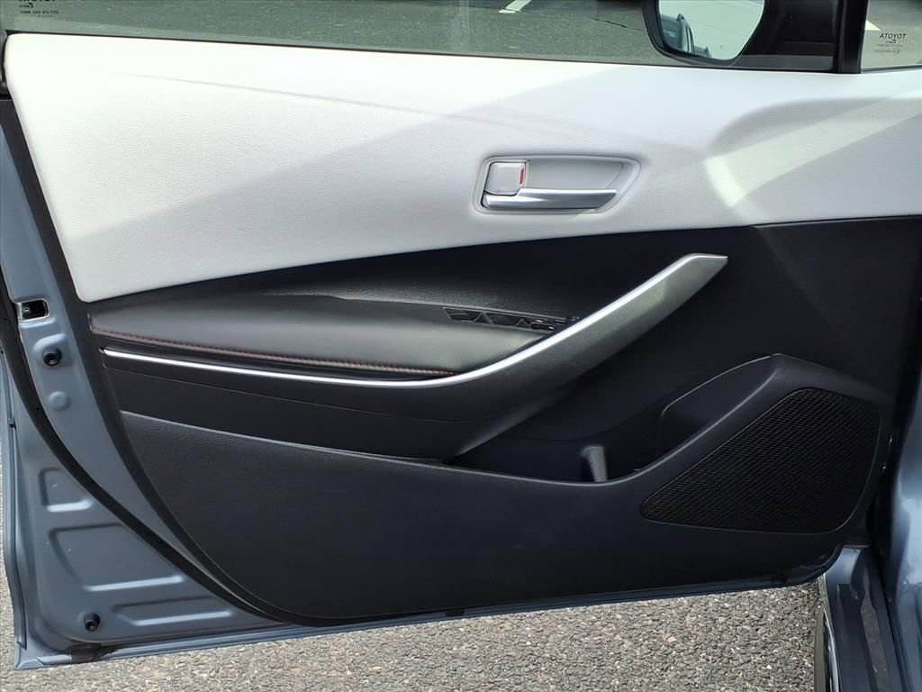 Used 2024 Toyota Corolla SE FWD image 11