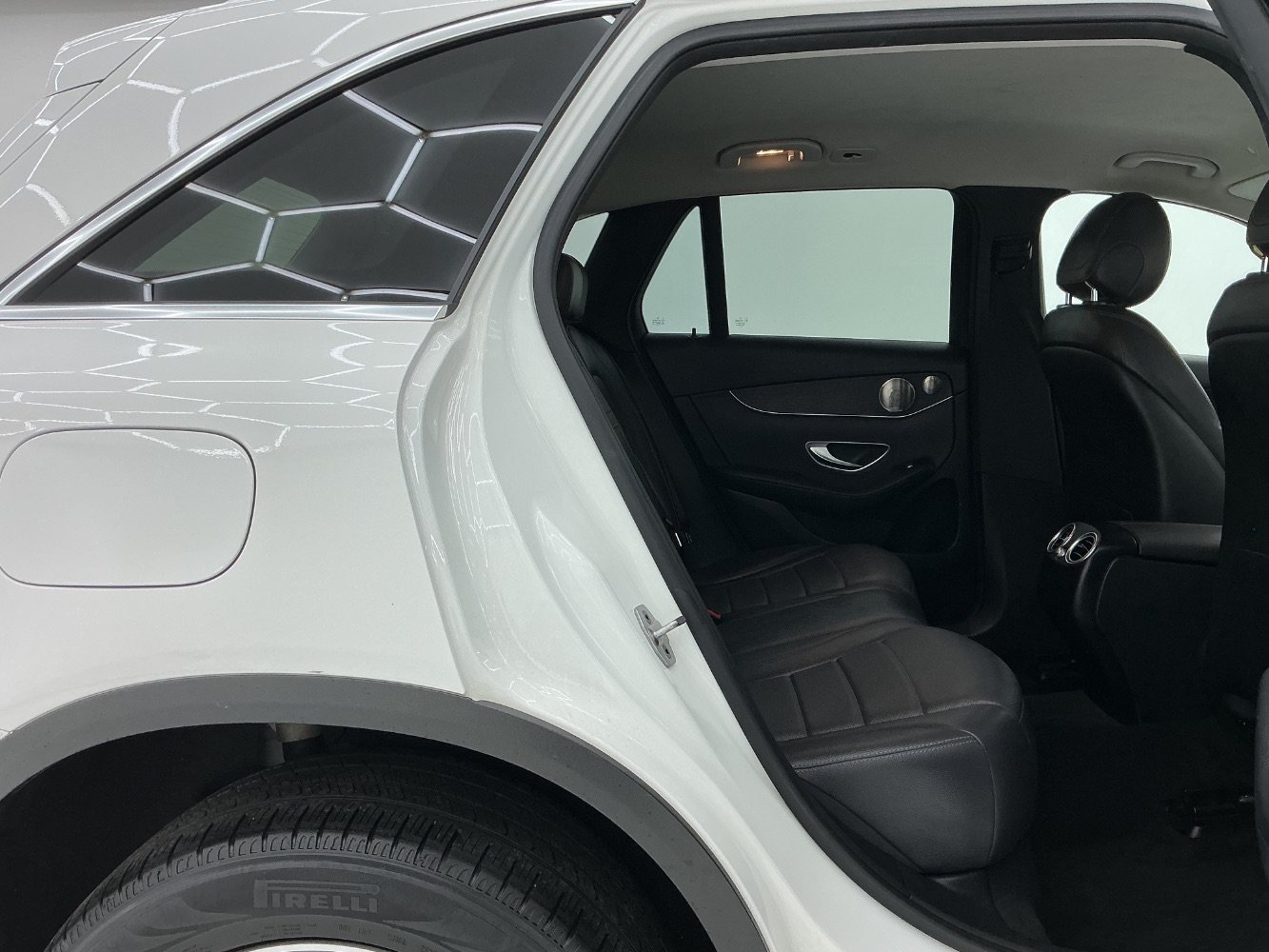 Used 2021 Mercedes-Benz GLC 300 4MATIC image 21